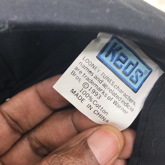 Vintage KEDS Looney Tunes Taz Basketball Hat 1993 SnapBack Black - Picture 7 of 7